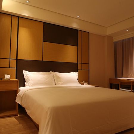 Ji Hotel Shanghai Kangqiao Xiuyan Road Exteriör bild