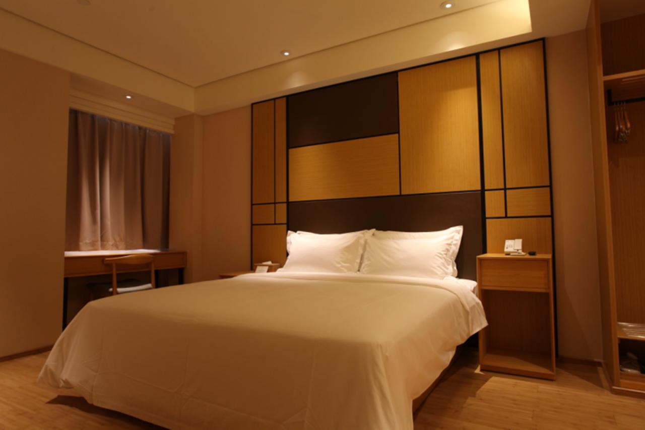 Ji Hotel Shanghai Kangqiao Xiuyan Road Exteriör bild