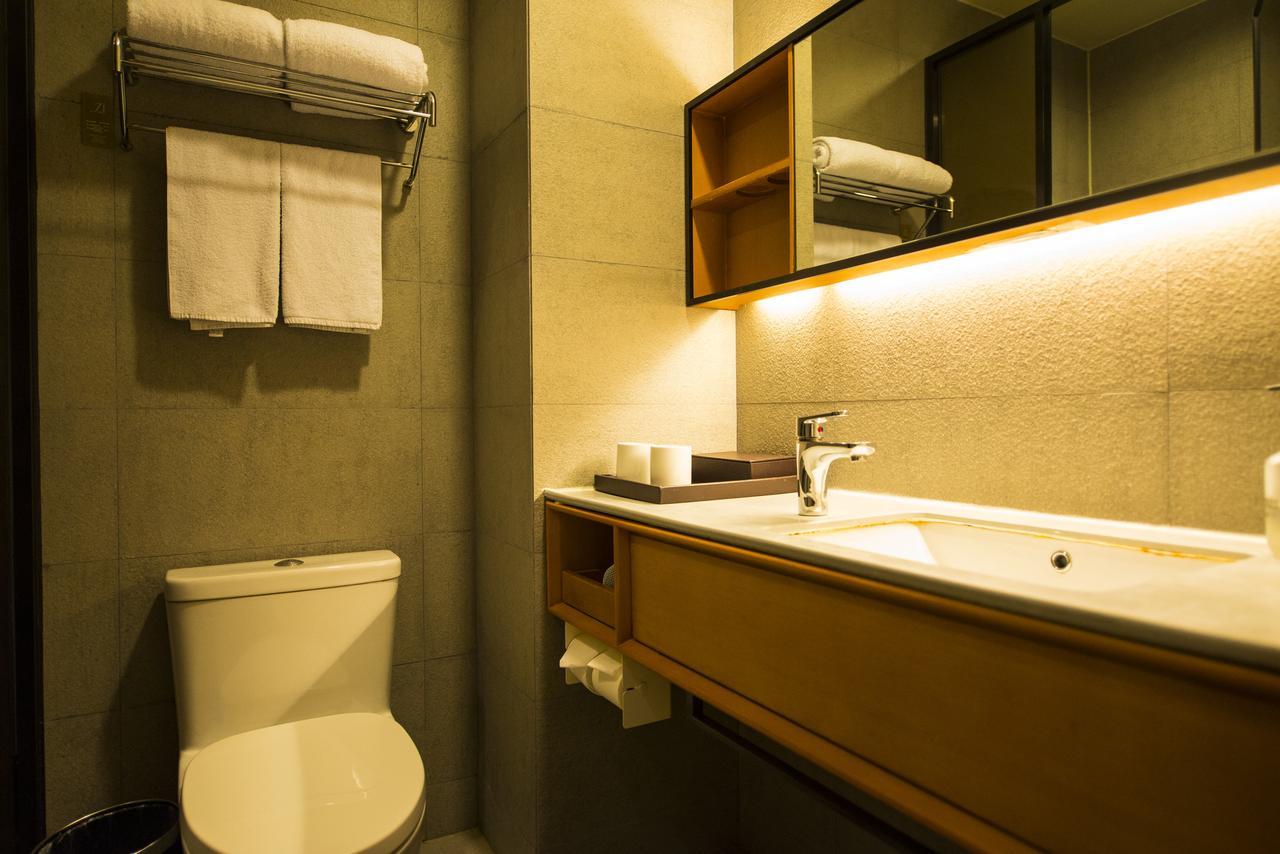 Ji Hotel Shanghai Kangqiao Xiuyan Road Exteriör bild